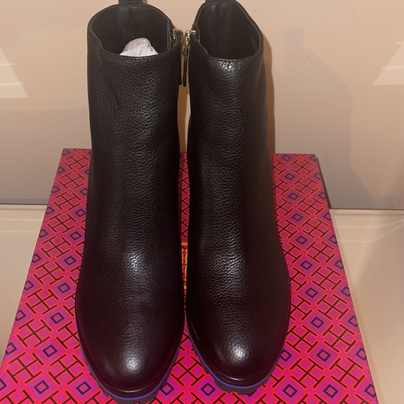 Tory Burch Black Wedge Booties size 11 - Picture 8 of 14